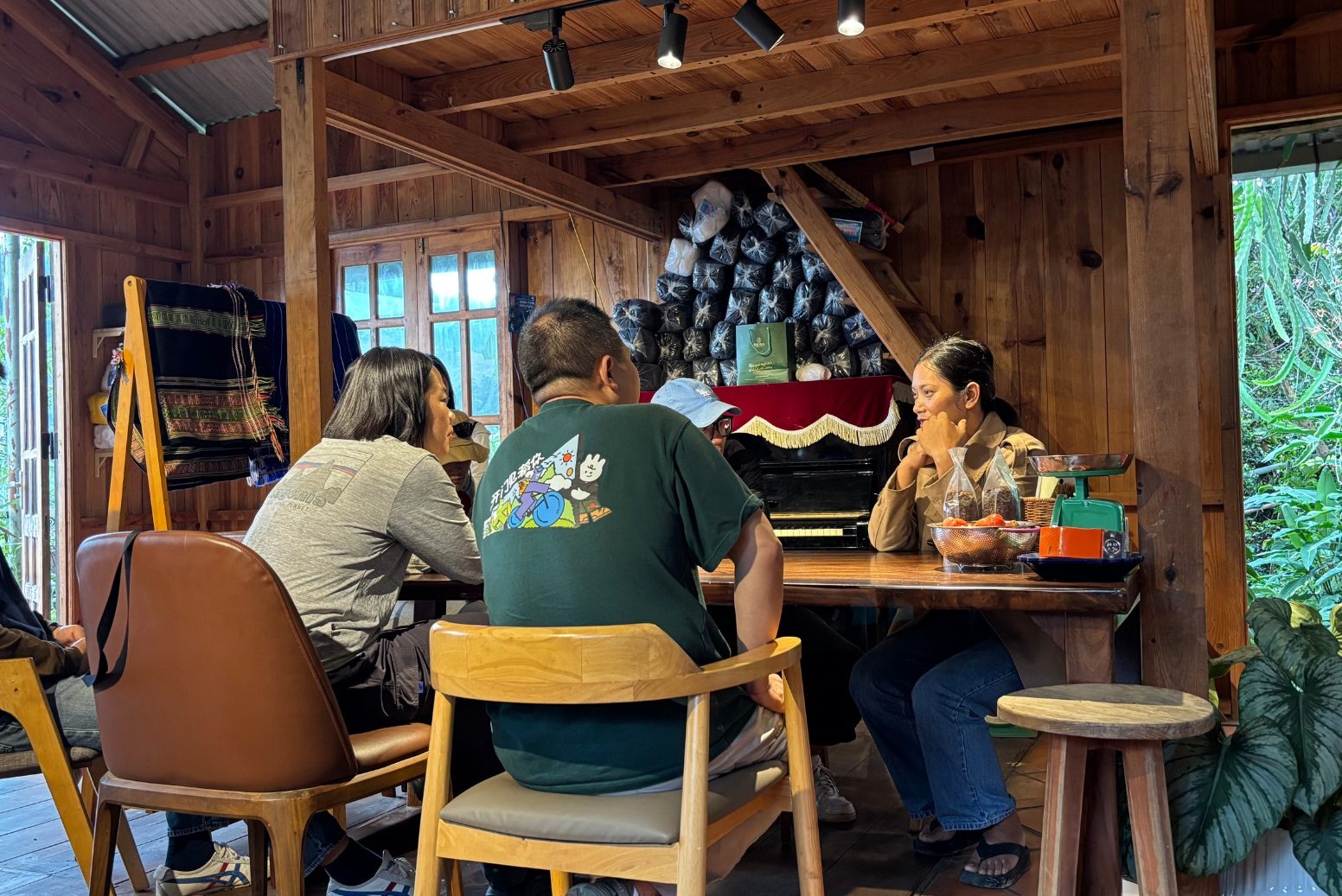 Immerse in the K’Ho Coffee Farm